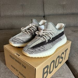 Yeezy Boost 350 V2